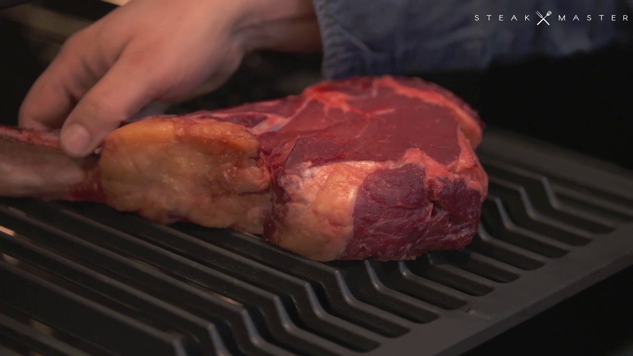 Teka SteakMaster Tomahawk im 700°C Powergrill