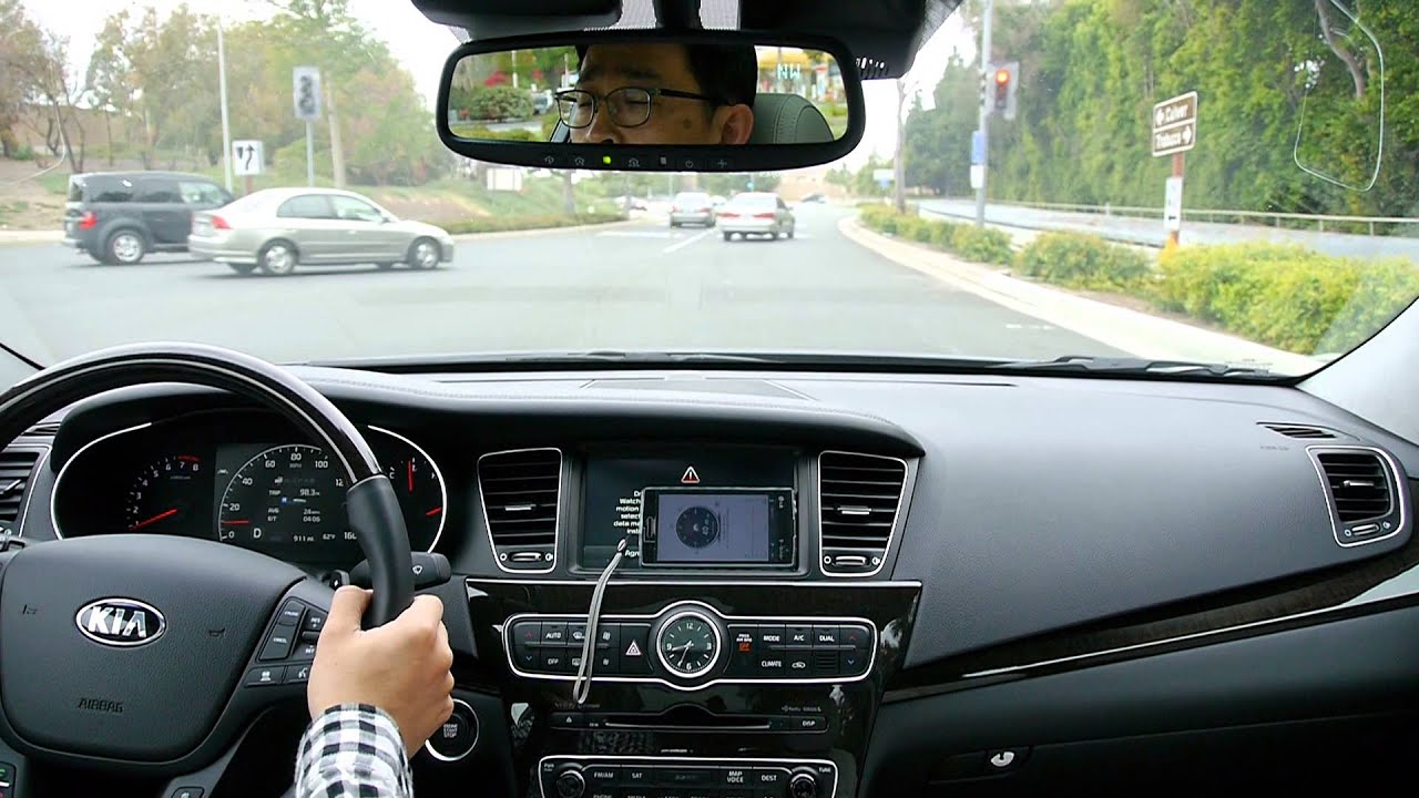 KIA CADENZA K7 Road Test Drive on local road