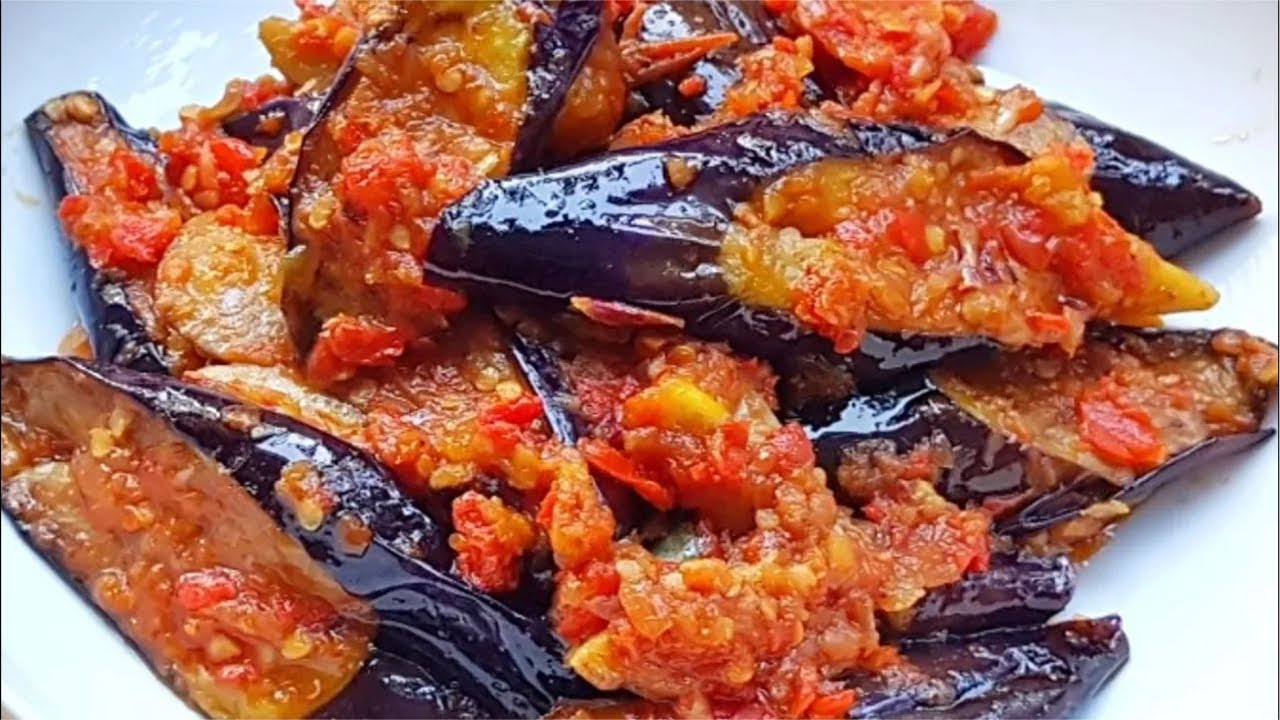Makan terong balado + tahu tempe kecap 🥘🍛🤤😍🔥