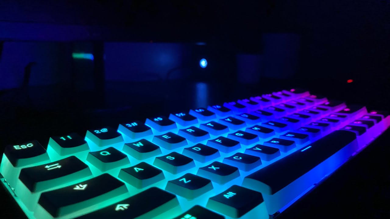 Modding my GK61! (Foam and Keycaps)
