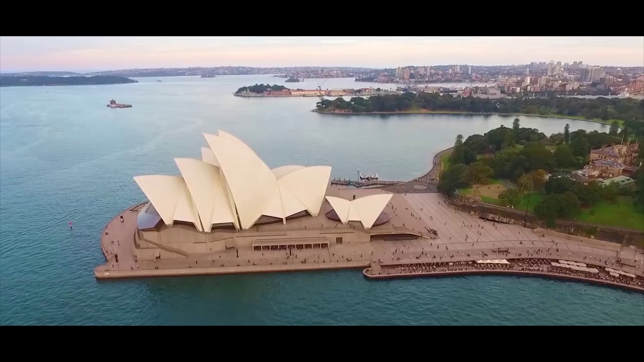 Australia&rsquo;s Premier Motivational Speaker | Keynote on AI, Innovation, Change & High-Performance