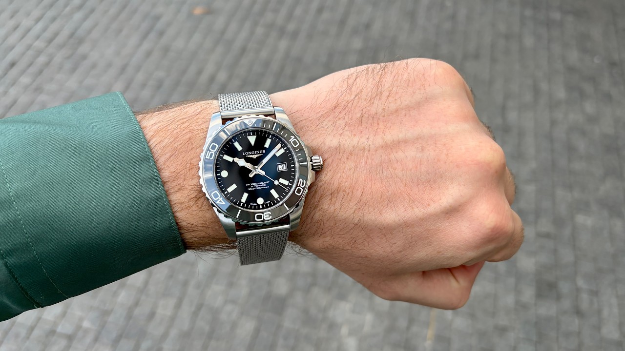 Longines Hydroconquest с черным сетчатым браслетом 42 мм