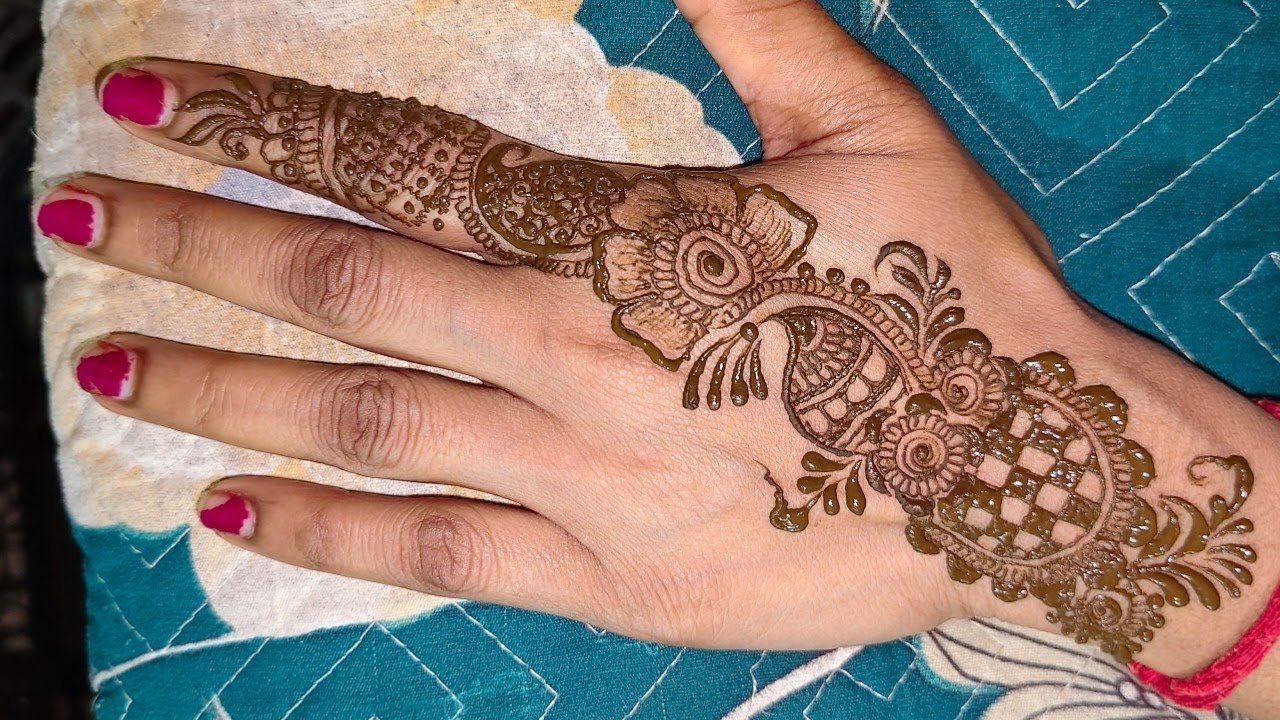 My beautiful mehndi design 🔥 for back hand #mahandi art#🌺🌼❤️