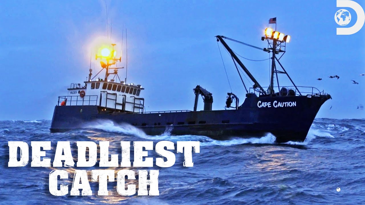 Destructive Boat Breakdowns | Deadliest Catch | Discovery