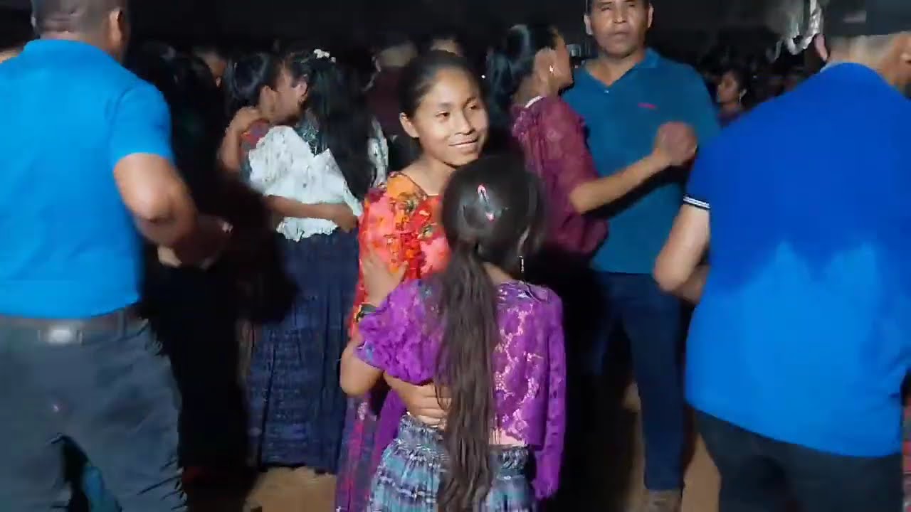 Los Hermanos Fernandez _ Mix Chikistrikis