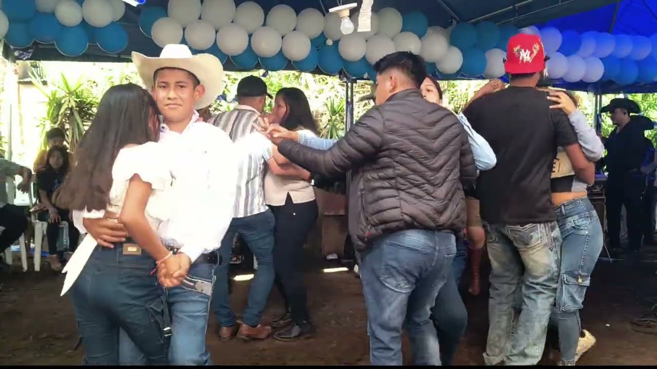 SUPER BAILAZO CON EL GRUPAZO OBSESION MUSICAL EN EL ROBLAR JALAPA PARTE 4