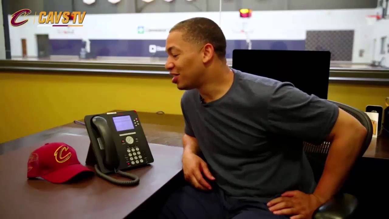 President Barak Obama calls Tyronn Lue to congratulate him on 2016 NBA Championship