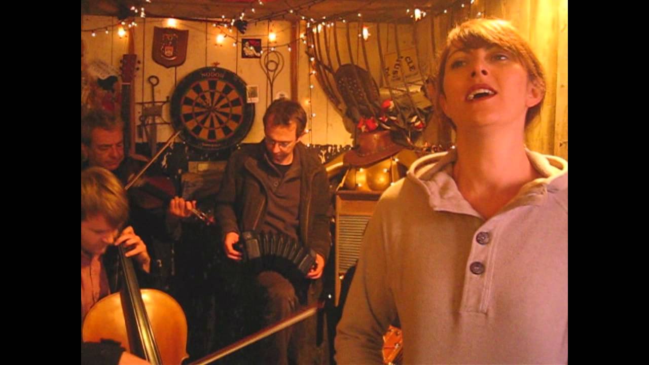 Fay Hield - The Lover's Ghost - Songs From The Shed Session