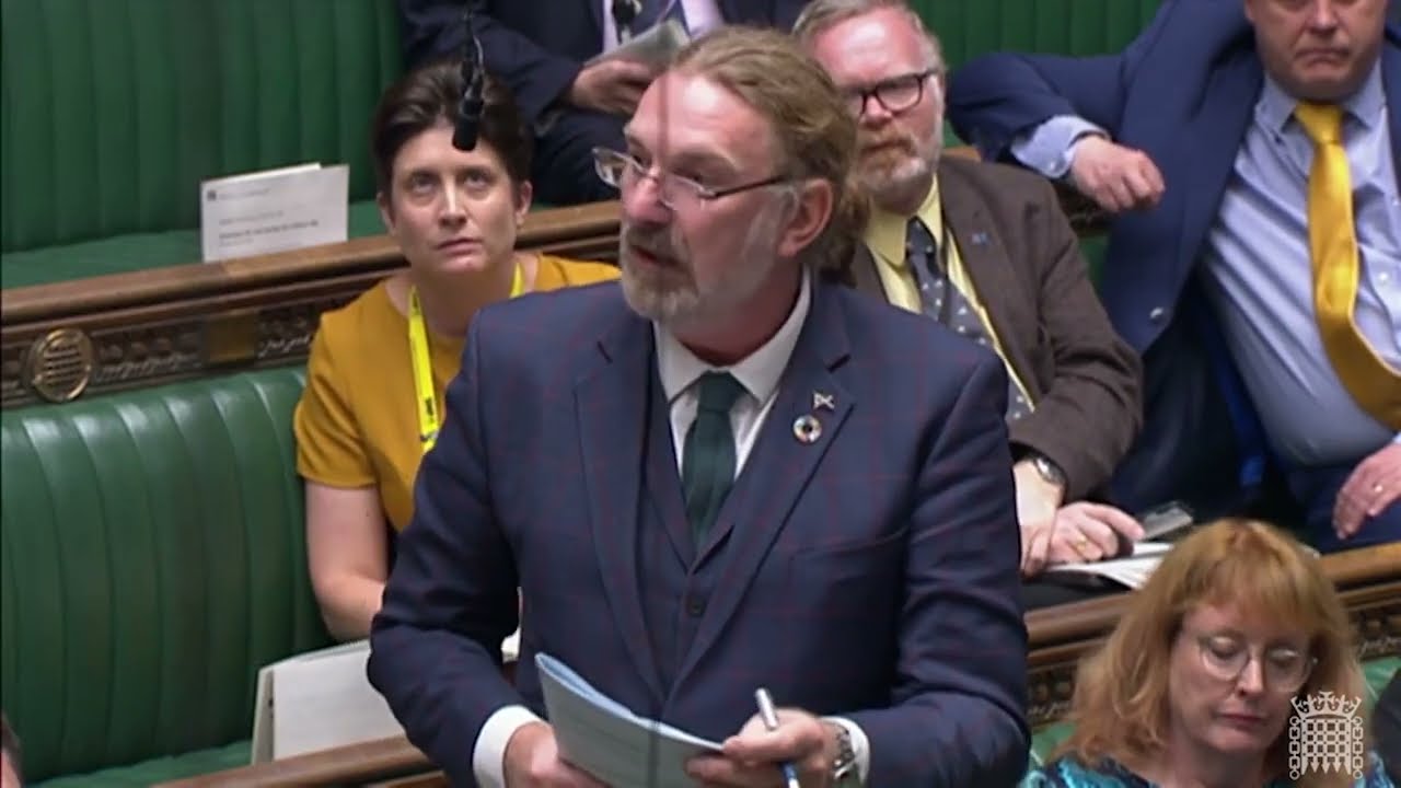 Chris Law MP using non Parliamentary language at PMQs to describe Labour and Conservatives