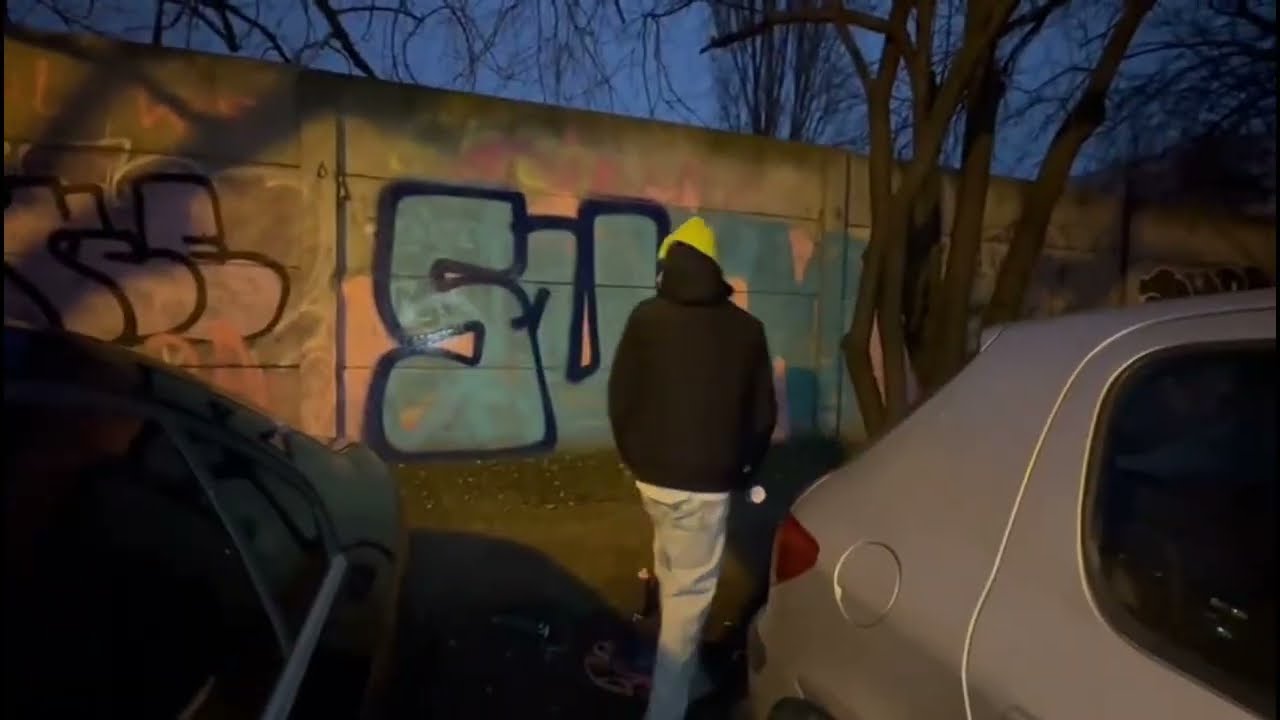 graffiti bombing mission 1 (bucharest)