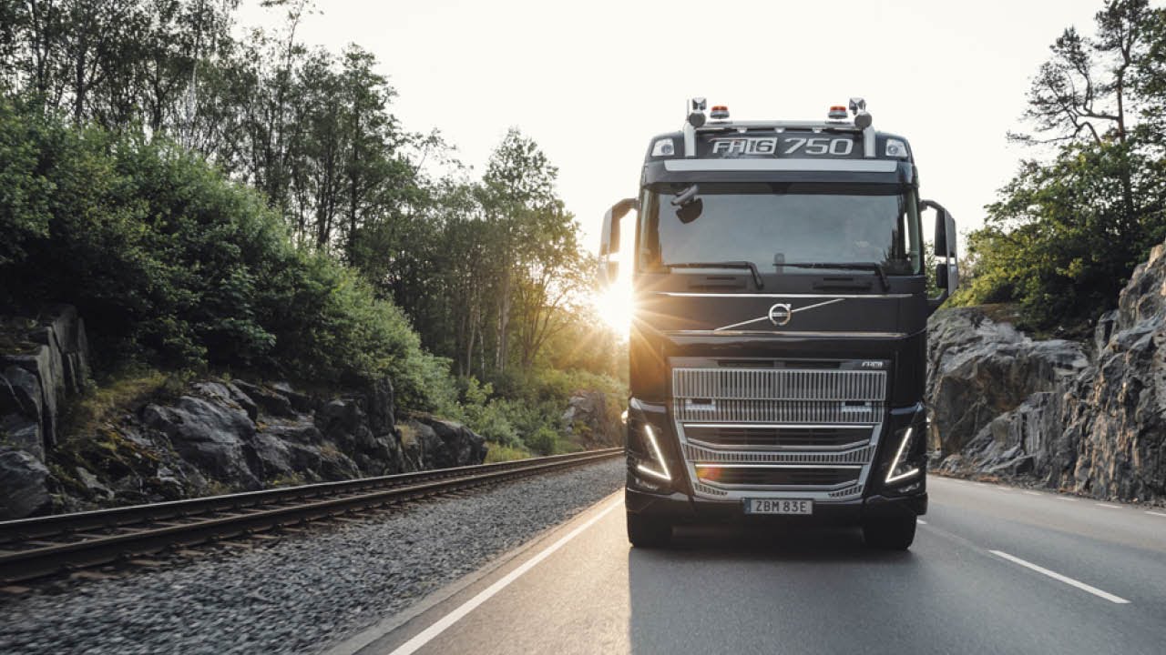 Der neue Volvo FH16 - ab jetzt erh&auml;ltlich | Volvo Trucks Schweiz