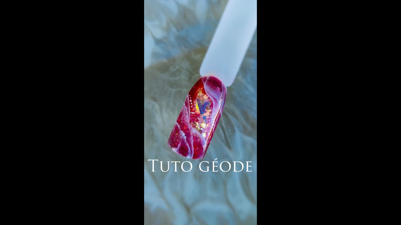 Tuto nail art géode semi-permanent
