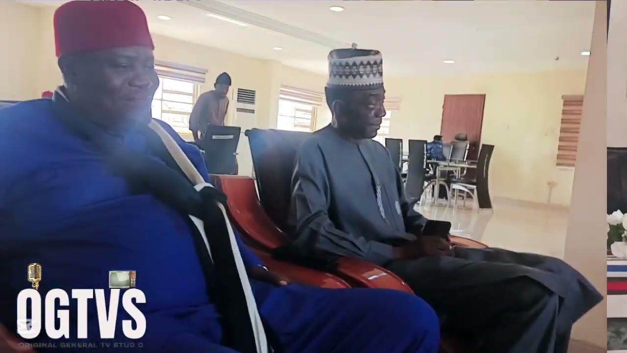 NASU of PEEMADI Okene Branch awards HRH OHI of Okene 