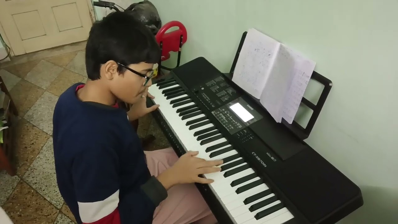 Anondoloke purano sei diner kotha and Piya bole mashup in synthesizer by arshit mandol