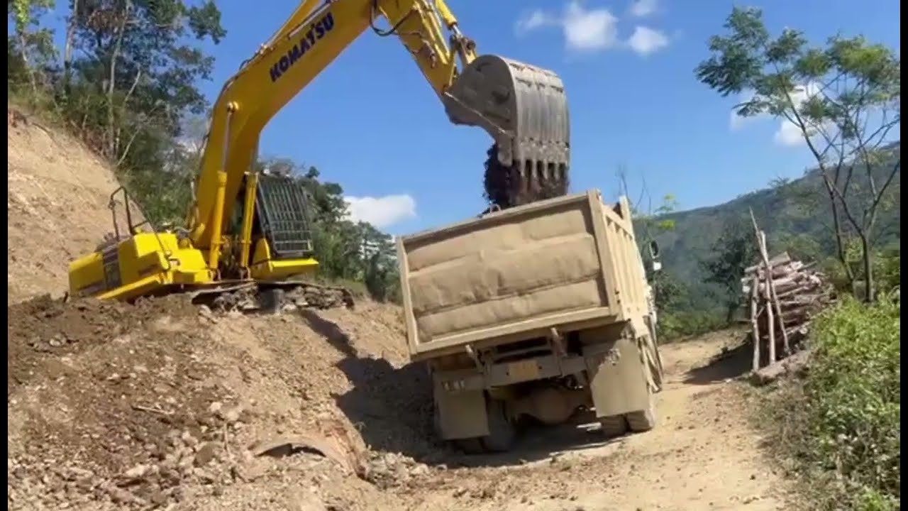 Komatsu pc 210 hyva 6 wheeler mitti  loading kar Raha hai ।। JCB 3DX ।। Arup excavator 