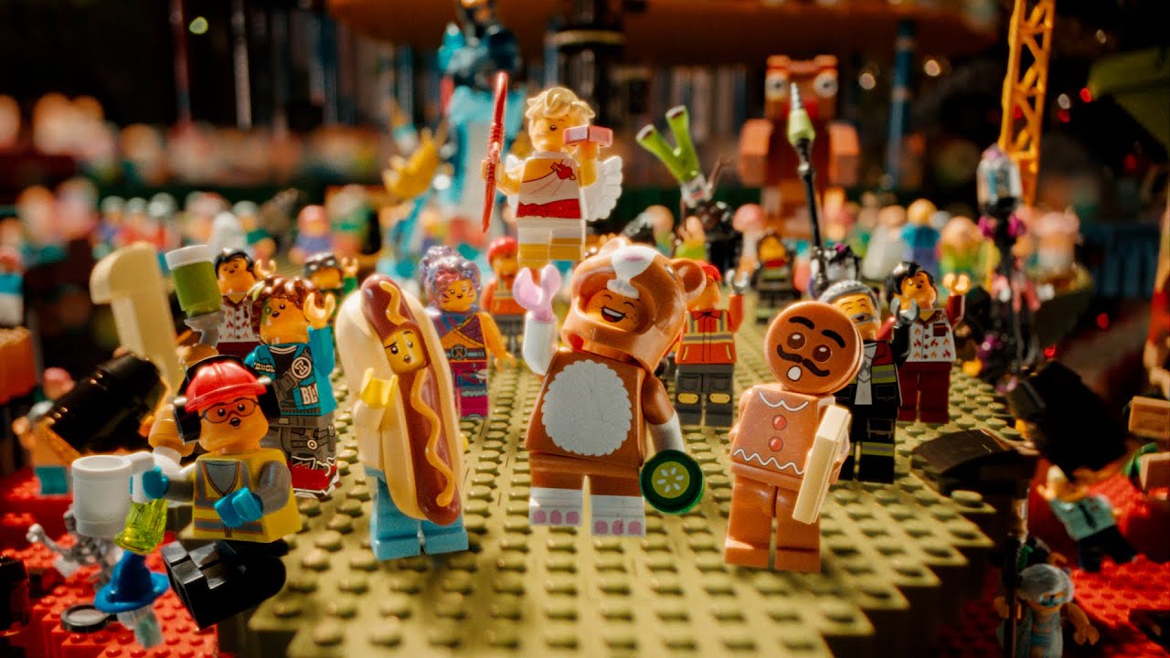 The LEGO Group&rsquo;s Holiday Campaign is here!