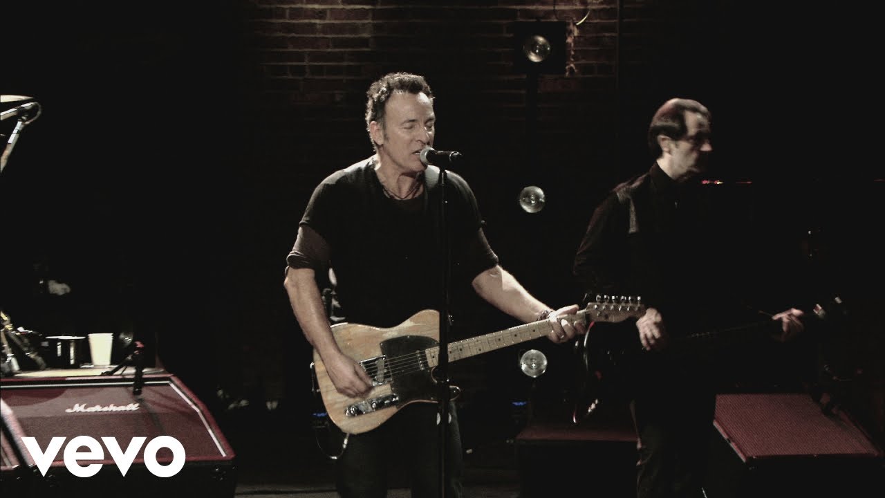 Bruce Springsteen & The E Street Band - The Promised Land (Live at The Paramount Theatre 2009)
