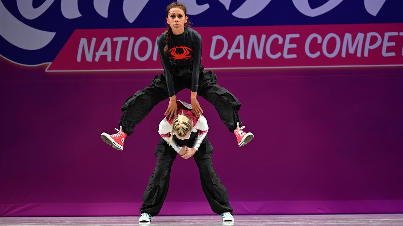 ITSY BITSY SPIDER - TEEN HIP HOP DUET