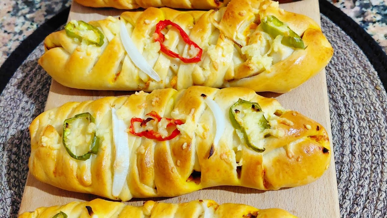 ليوم حضرتلكم مملحات ساهلة و بعجينة طرية تذوب في الفم و البنة خيااال 🥰🥰