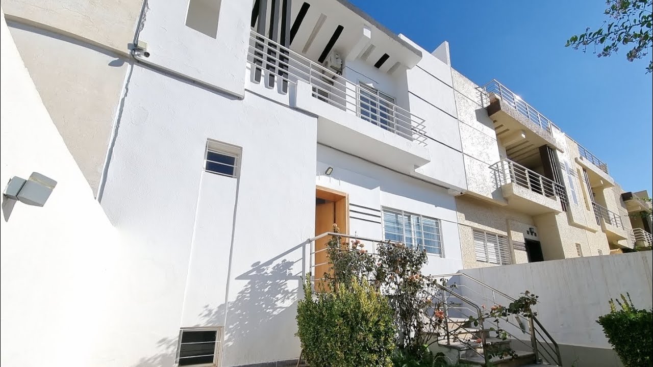 فيلا ممتازة للبيع بالأثاث بفاس طريق عين الشقف بين لونيكا 1 و لونيكا 2 VILLA MEUBLÉ À VENDRE À FÉS