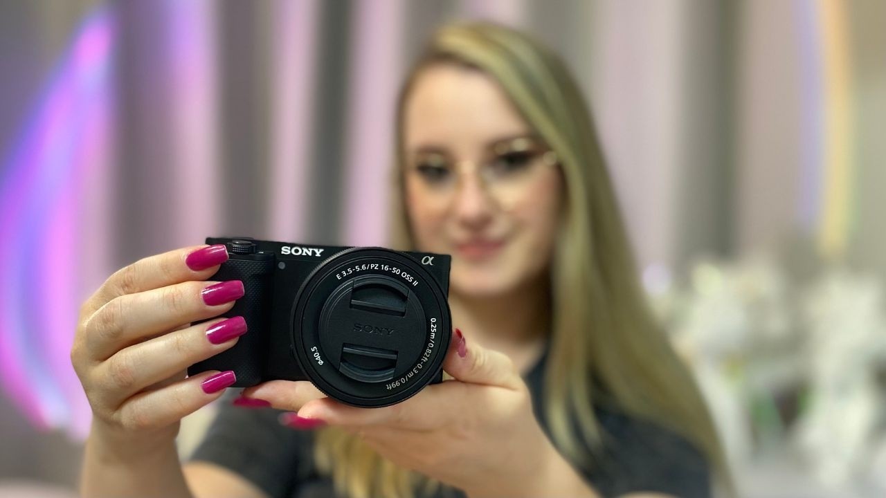 ASMR com UNBOXING da CÂMERA NOVA do canal | Sussurros no Tascam | Unboxing Câmera ZV-E10 | Binaural