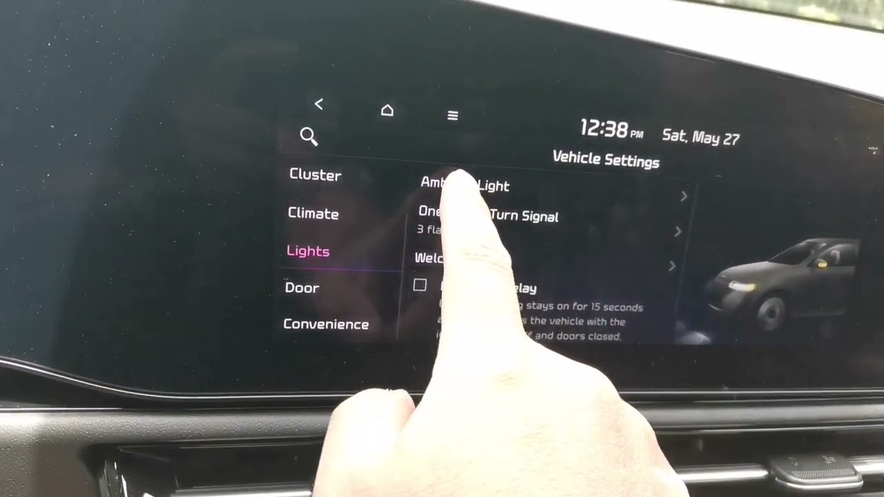 2023 KIA Niro EV - Wind Edition - How 2:  Auto dimming interior console lights.