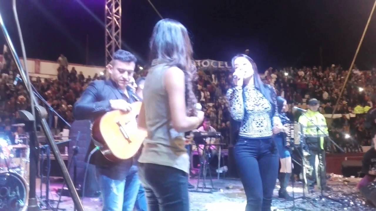 Paola Jara y Juliana Cruz - Que sufra, que chupe y que llore.