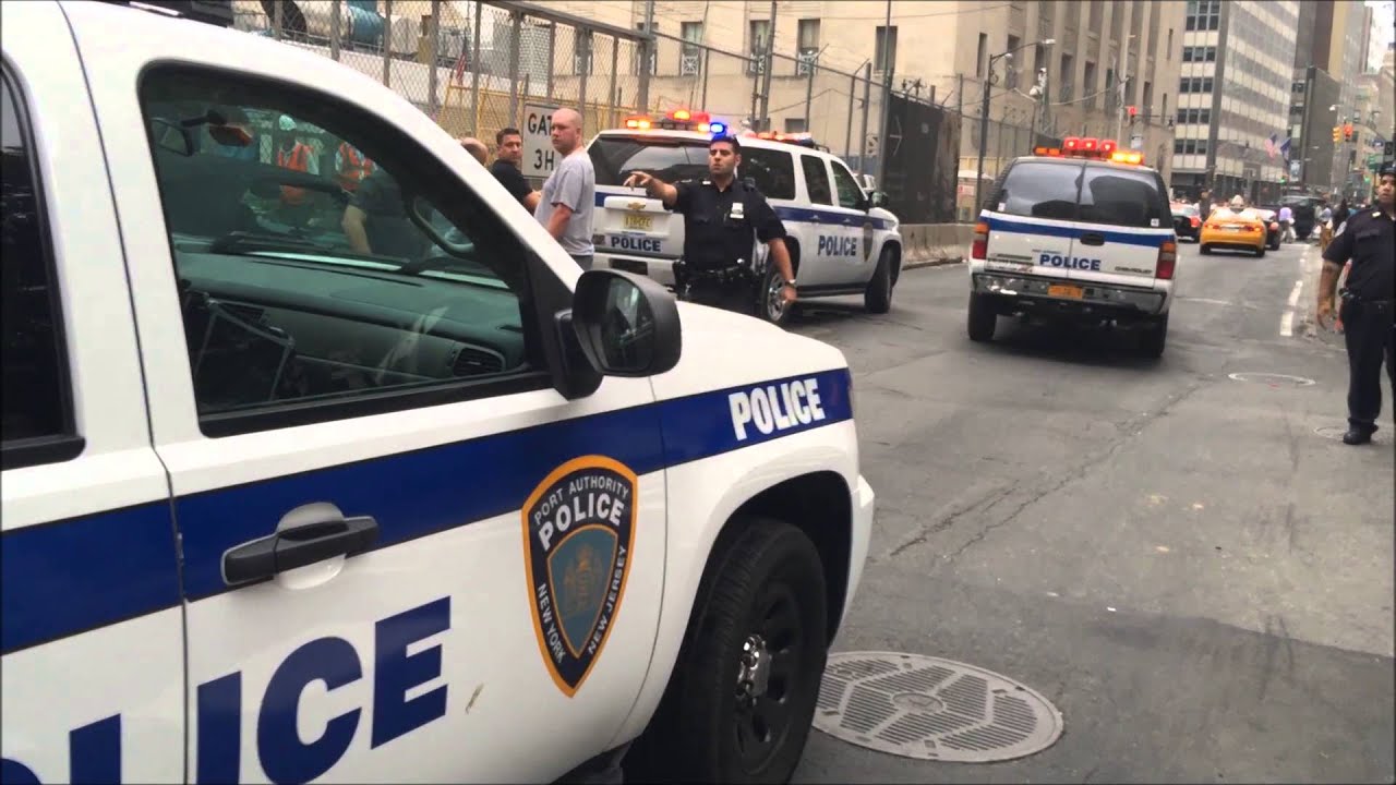 NY & NJ PORT AUTHORITY POLICE & NYPD ARRESTING DRUNK DRIVER WHO CRASHED HIS CAR NEAR WTC.