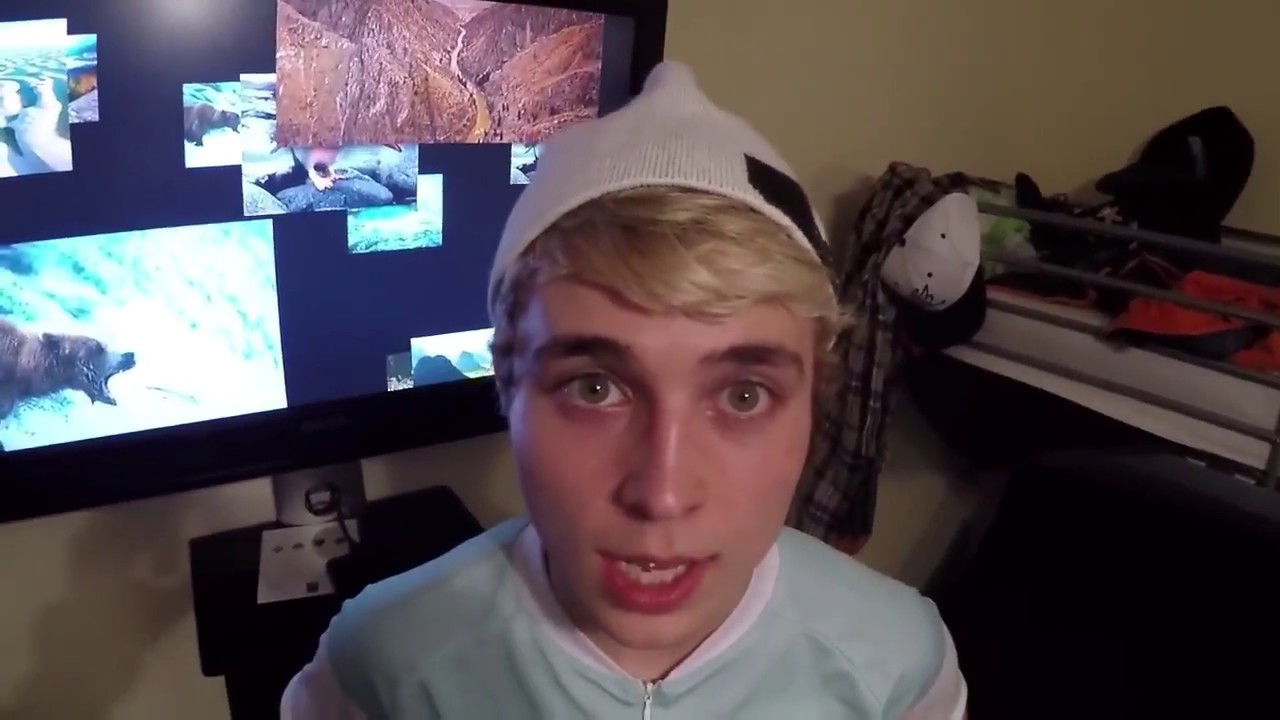Try to not laugh with Brooklyn Gibson from RoadTrip