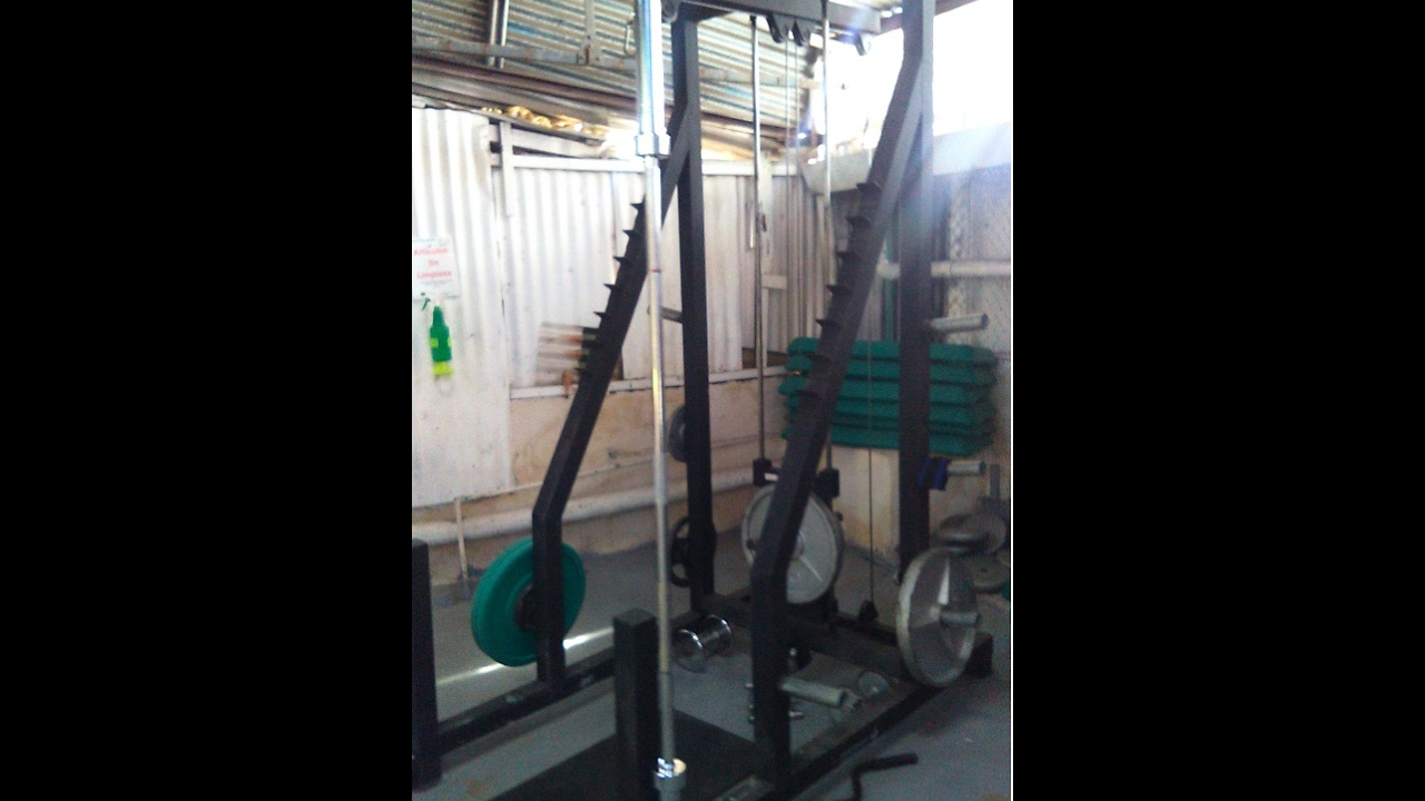 Como hacer maquinas de gimnasio jalon de  polea alta y bolea baja