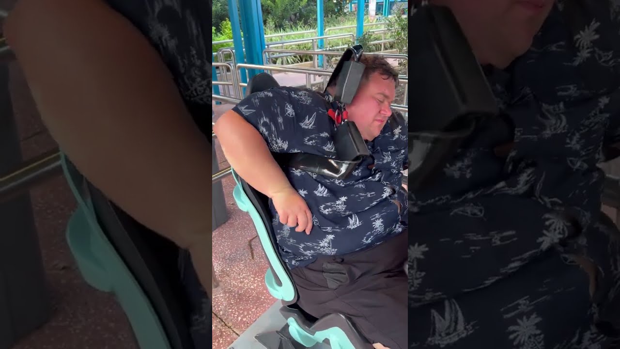Тестирование на жирность на американских горках-ледоколах в SeaWorld Orlando для пассажиров plus-...
