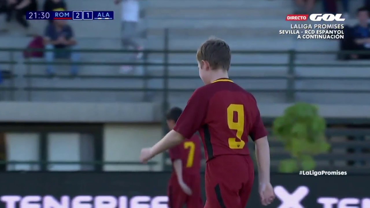 Cristian Totti con la maglia della Roma