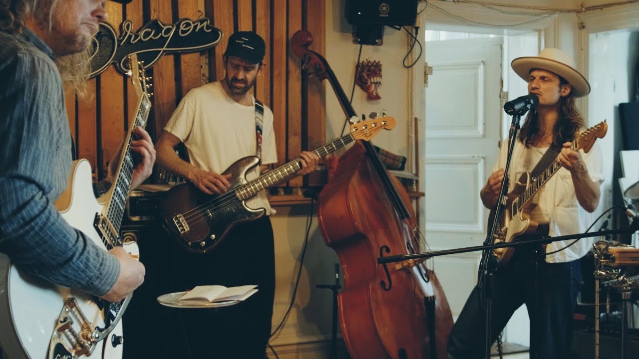 Bror Gunnar Jansson & The Escapism - A Refugee (Live Session)