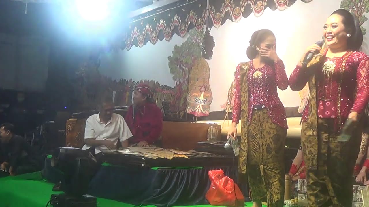 Elisha O.A Tatin dan Duo Jo dalang Ki Sun Gondrong