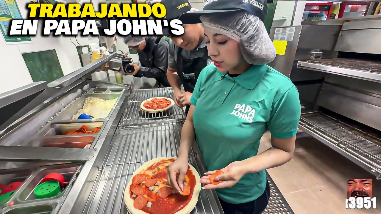 ZULLY TRABAJANDO EN PAPA JOHN'S 🔥 COMPLETO