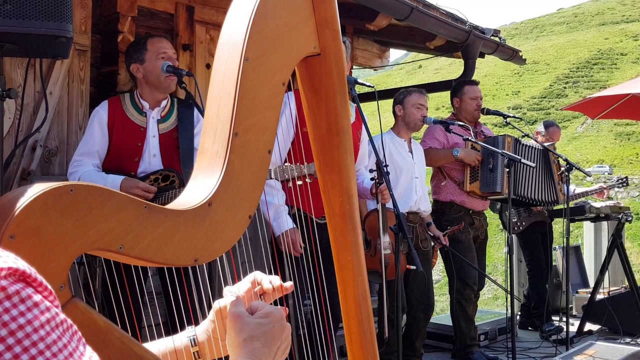 Don Camillo und Peppone Ursprung Buam mit Zellberg Buam