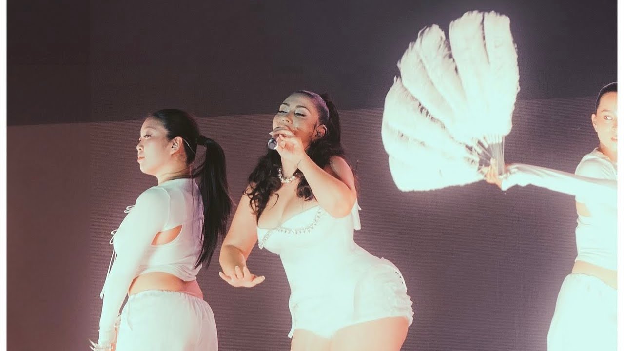 Kali Uchis - Igual Que Un Angel 😇 🪽 Live @ Miche Fest Oakwood Beach Chicago IL 07.13.2024