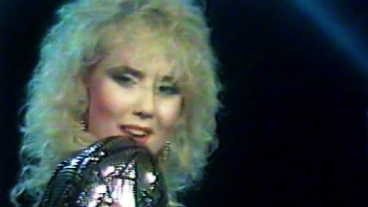 Lepa Brena - Okrećeš mi ledja - (Francuska verzija) - Show program - (TV NS 1987)