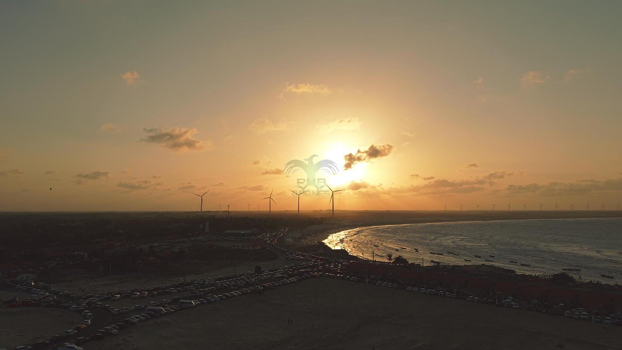 PRAIA DE PEDRA DO SAL . FINAL DE TARDE TURISMO EM ALTA.