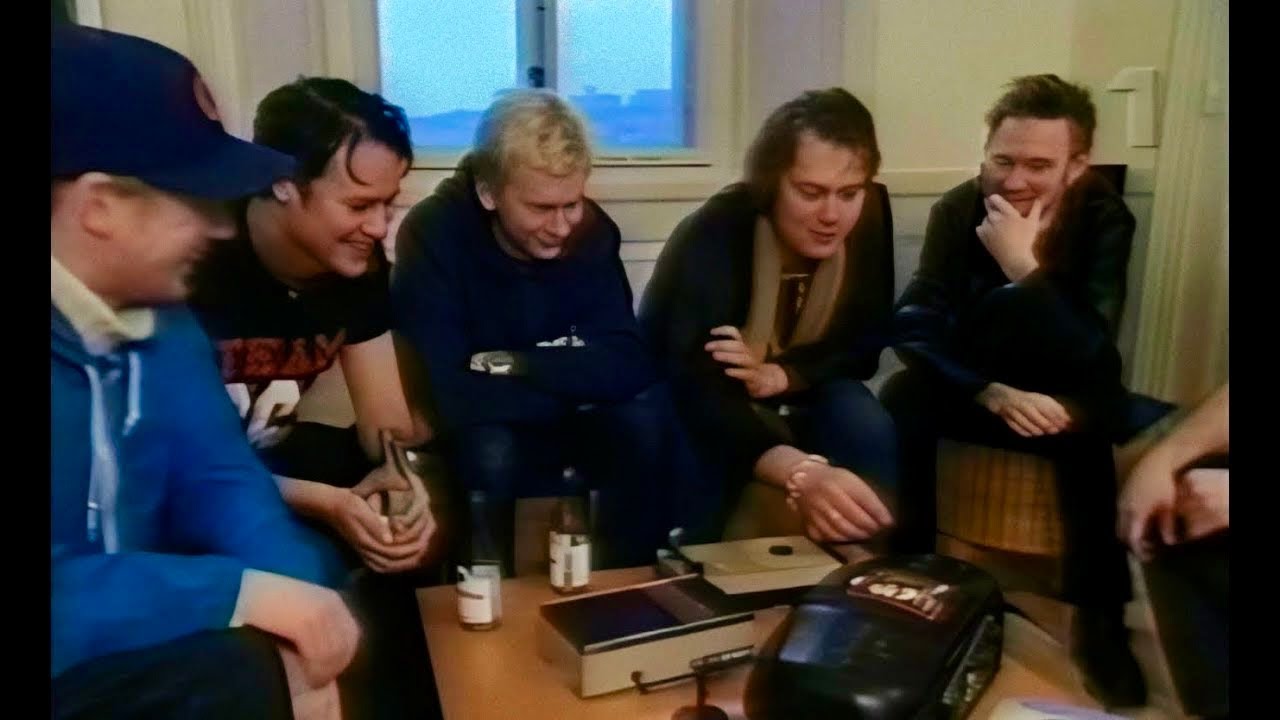 Kent Interview on 'B-sidor 95-00' album, Swedish TV1, Dec 2000