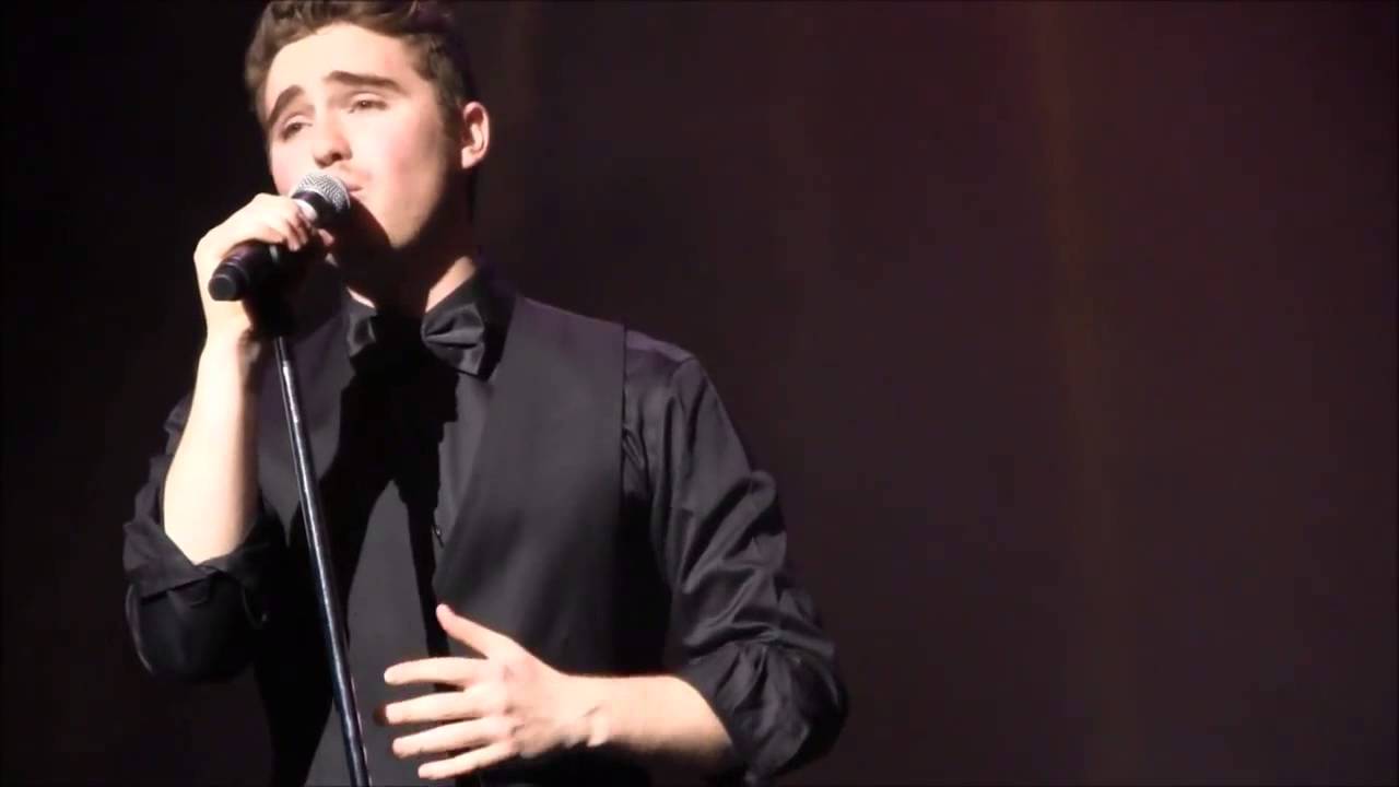 Harrison Craig sings 'Unchained Melody' at The Voice Kids tour, Newcastle (close-up view)