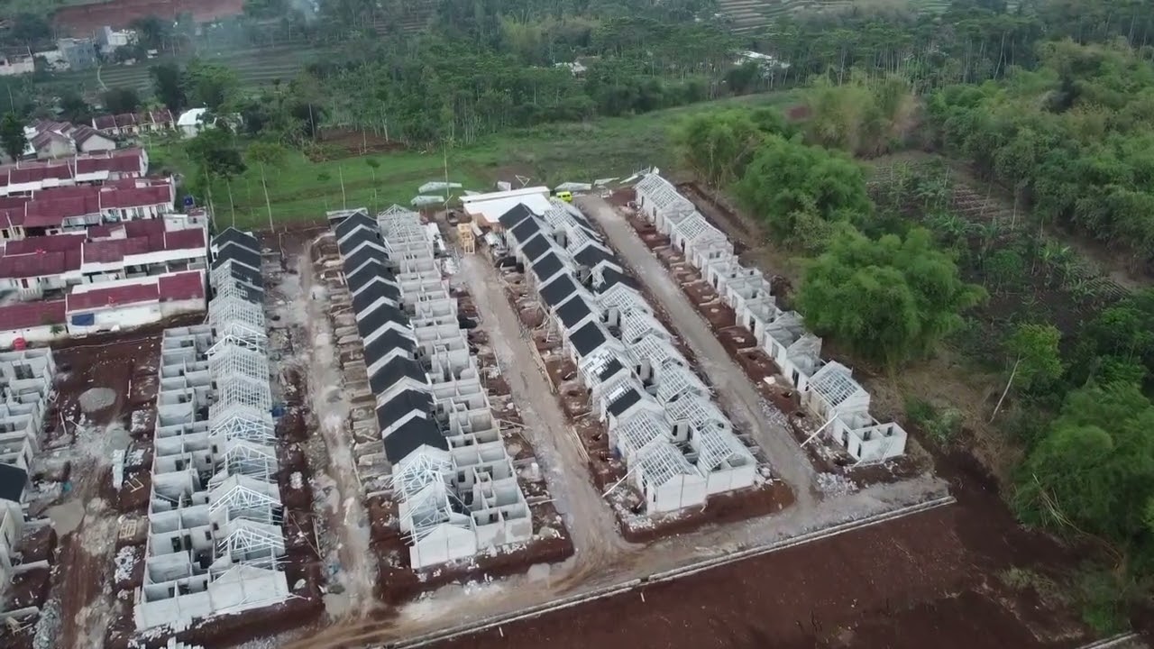 BUKIT PINUS BANJARAN