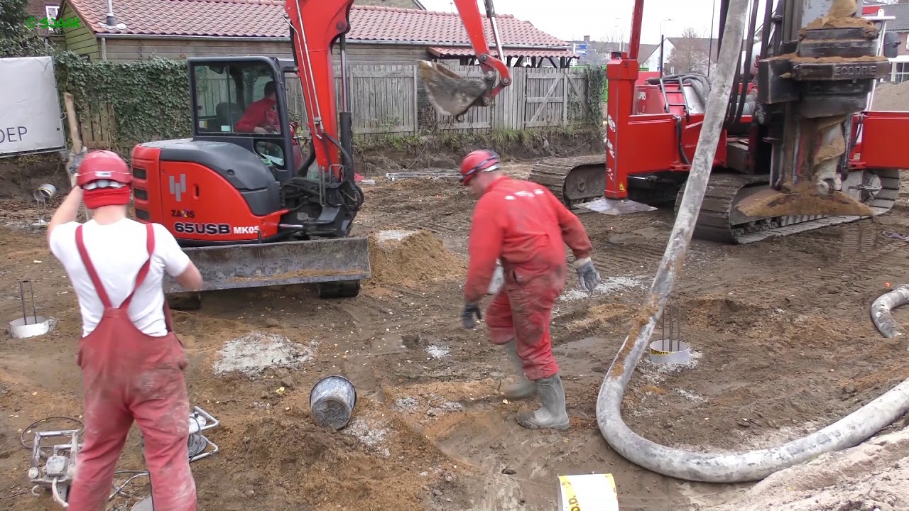 003 Installatie van de mortelschroefpalen