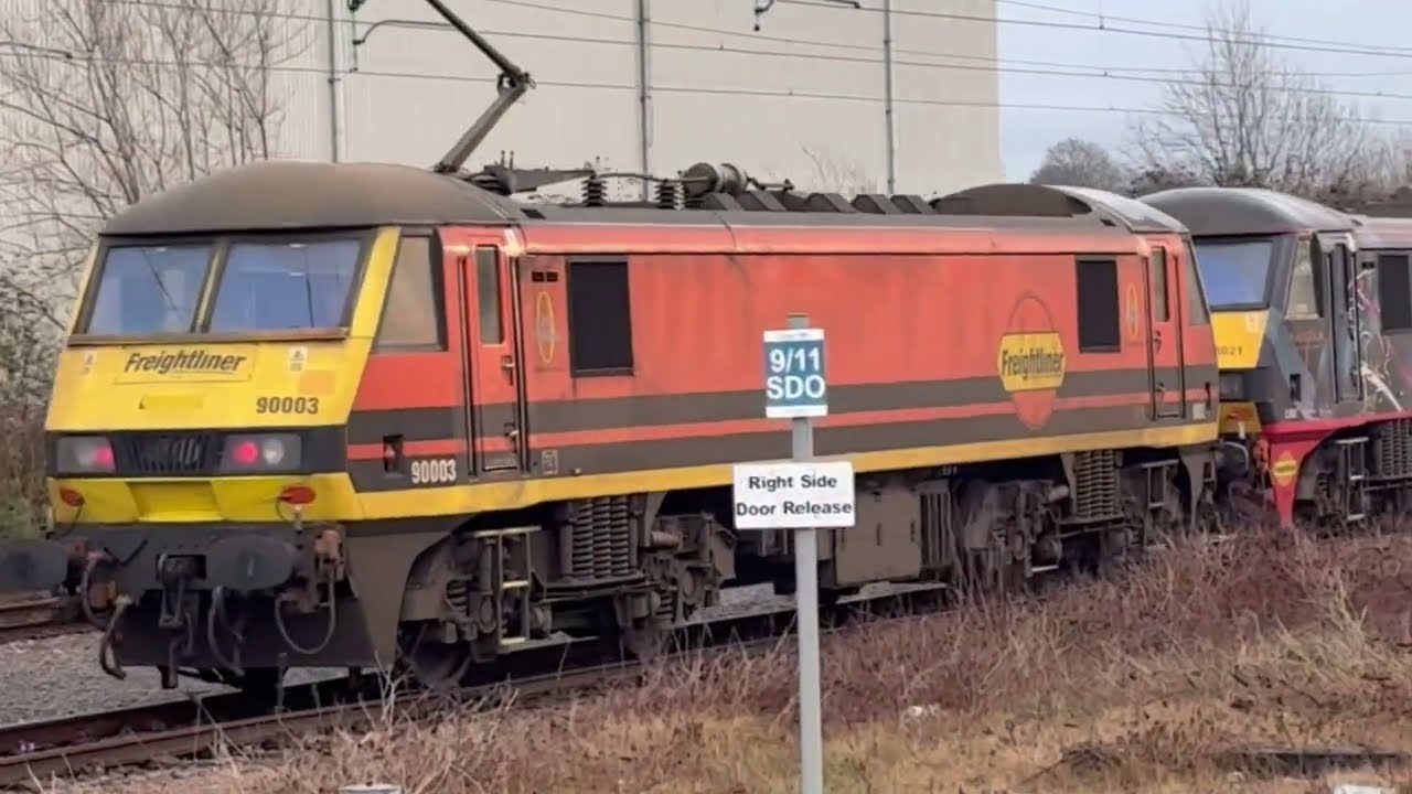Trains at Rugby 17/01/26 WCML