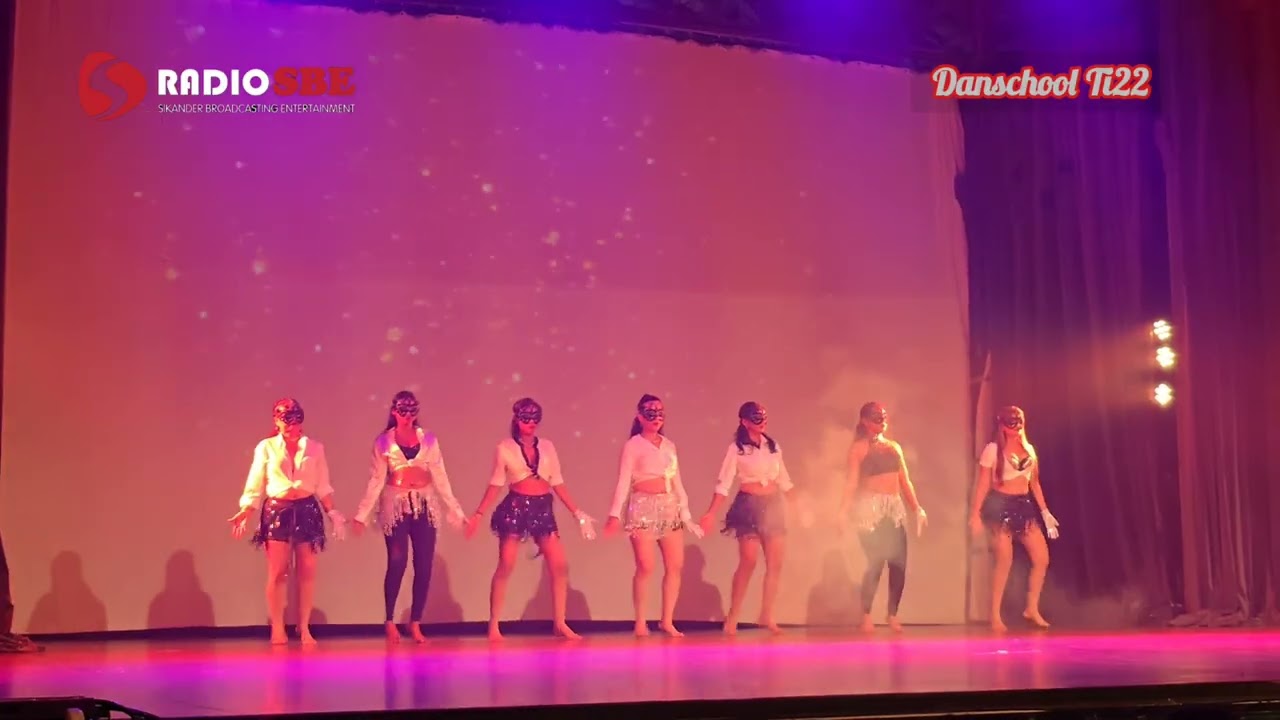 Danschool Ti22 10 years anniversary in Theater Thalia 