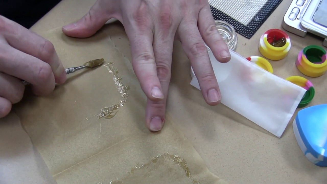 Rosin Collecting after pressing