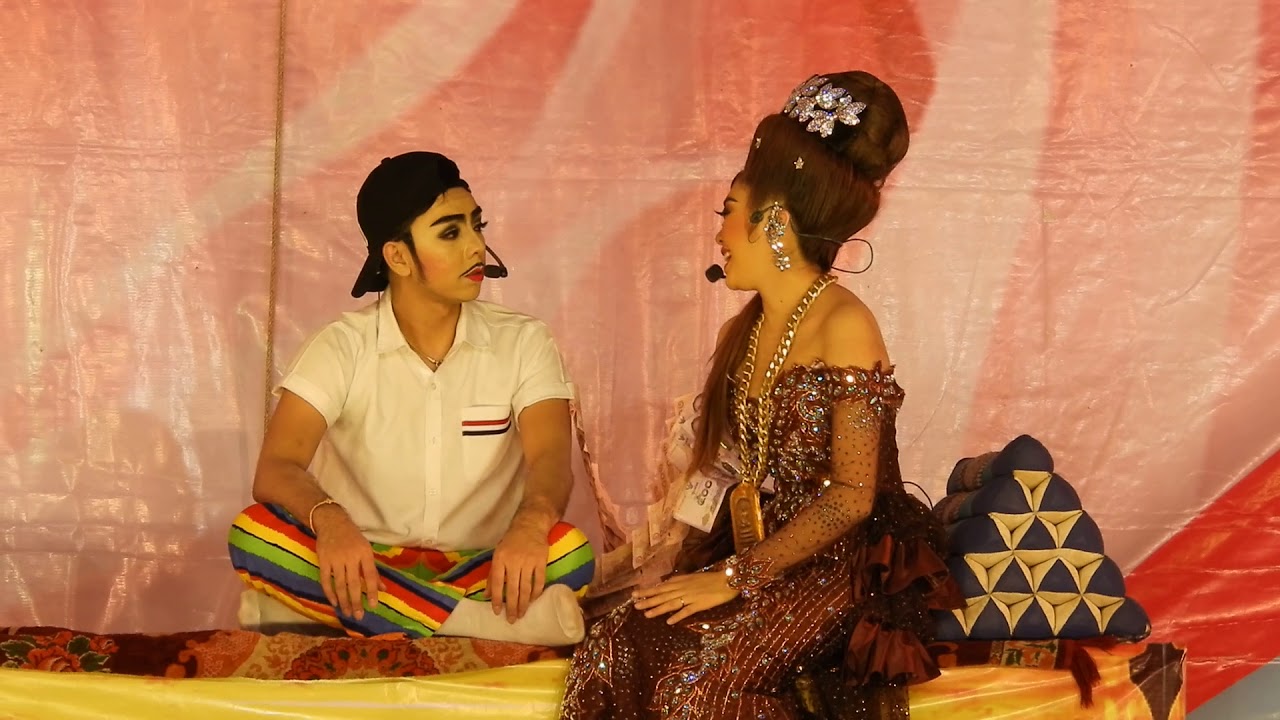 ขำขันกันไม่หยุดเมื่อคุณพระย่องมาหาสาวเนิ่น
