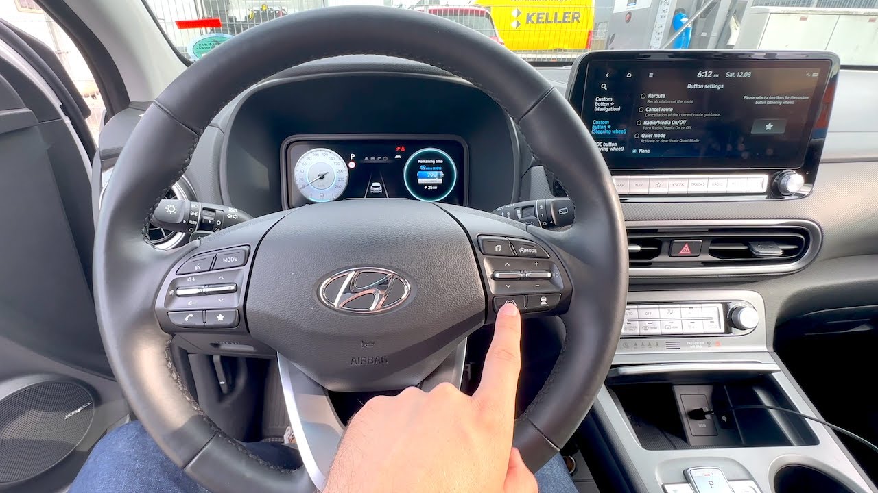 Hyundai Kona EV Facelift 2023 - разбор интерьера и функций (Куда жать-то?) | CarBrains
