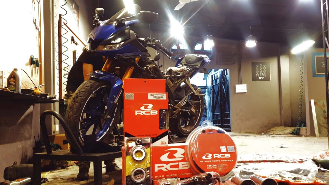 Modifying my R15 V3 at the BEST SERVICE CENTRE.