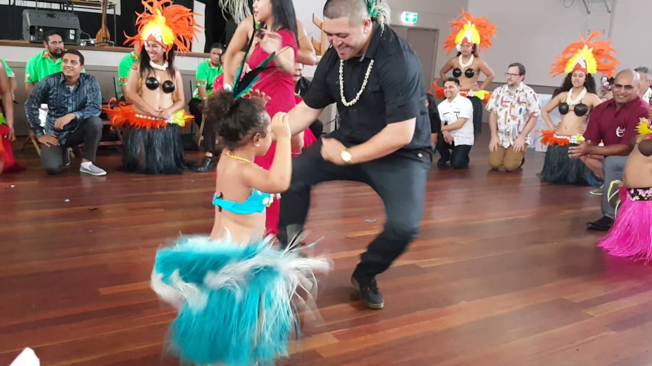 Cook island  dance